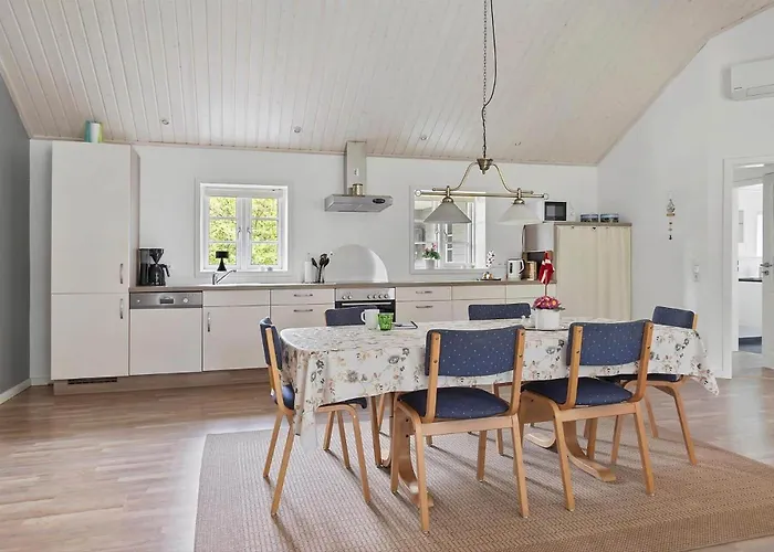 0130-romo-ejnar-mikkelsensvej-22 *